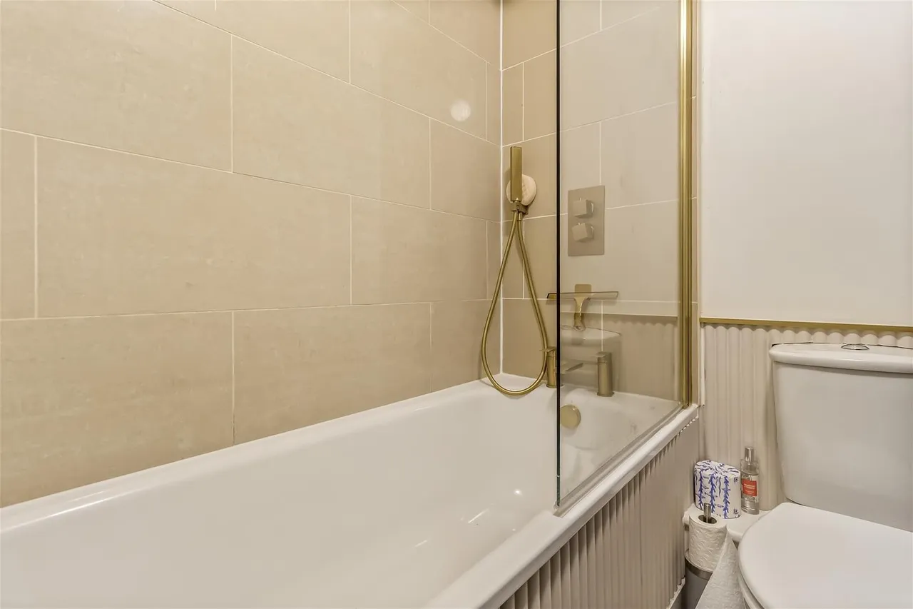 44 Wallace Avenue, West Worthing, photo 13