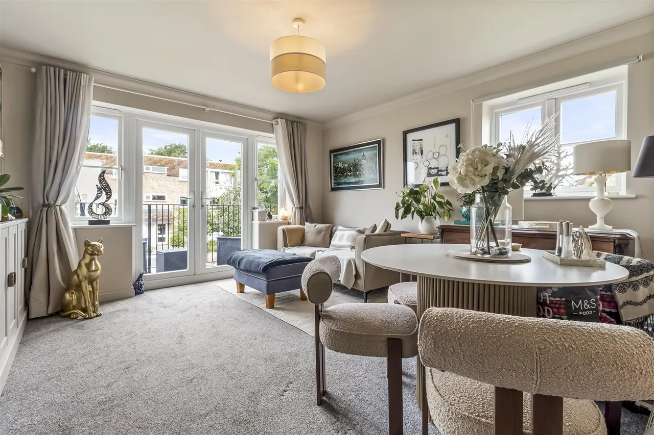 44 Wallace Avenue, West Worthing, photo 5