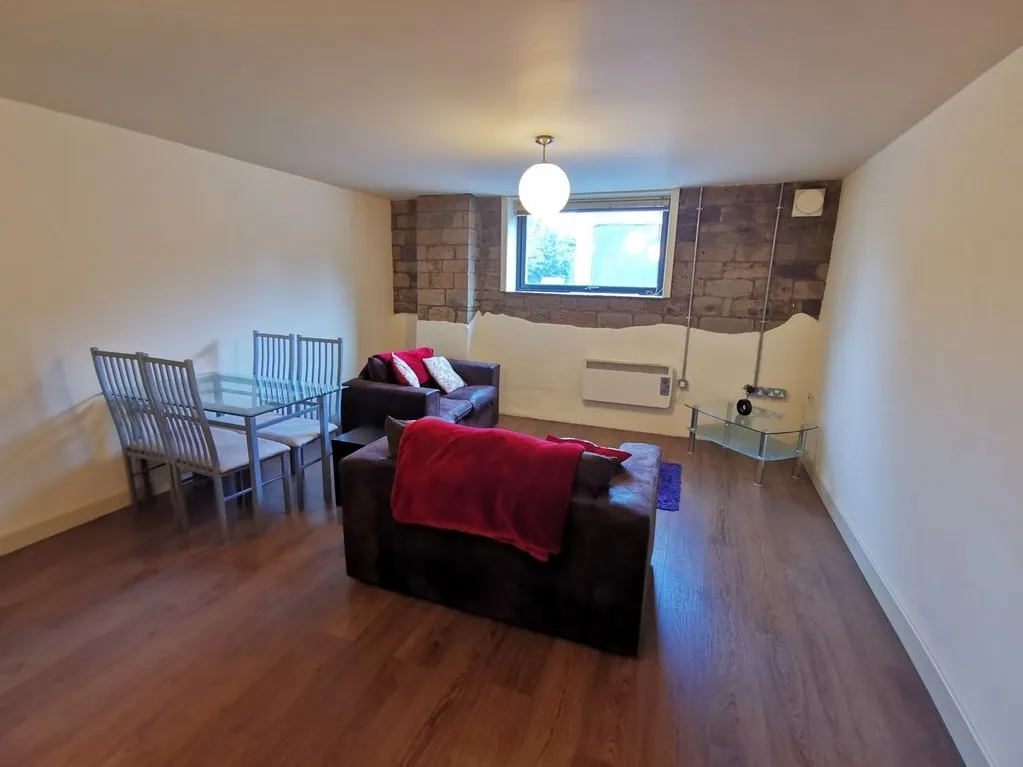 Upper Blakeridge Lane, Batley, WF17, photo 10
