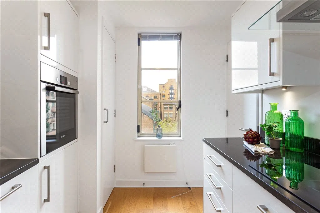 Apartment for sale in Queen Elizabeth Street, London, SE1, photo 27