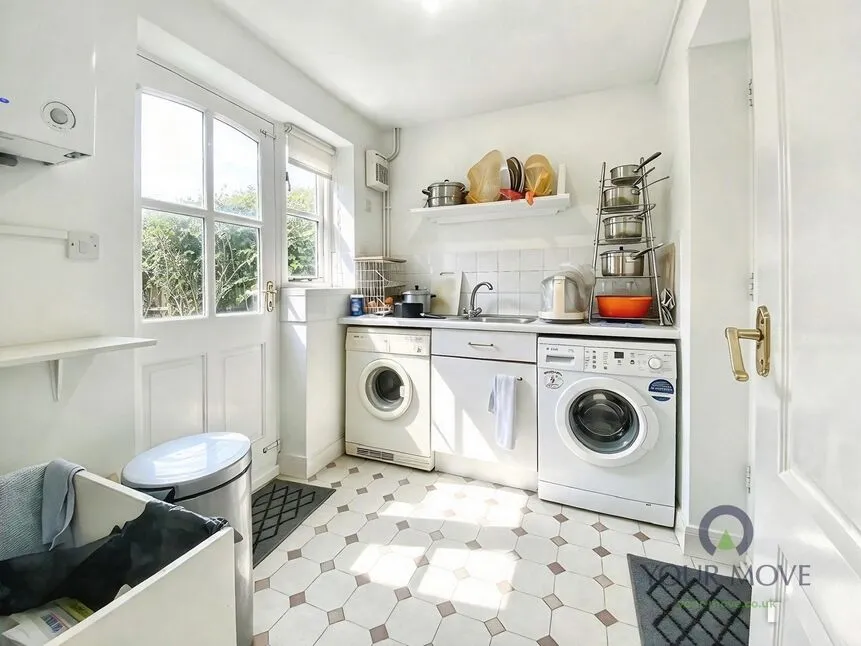 Kingfisher Close, Iwade, ME9, photo 10