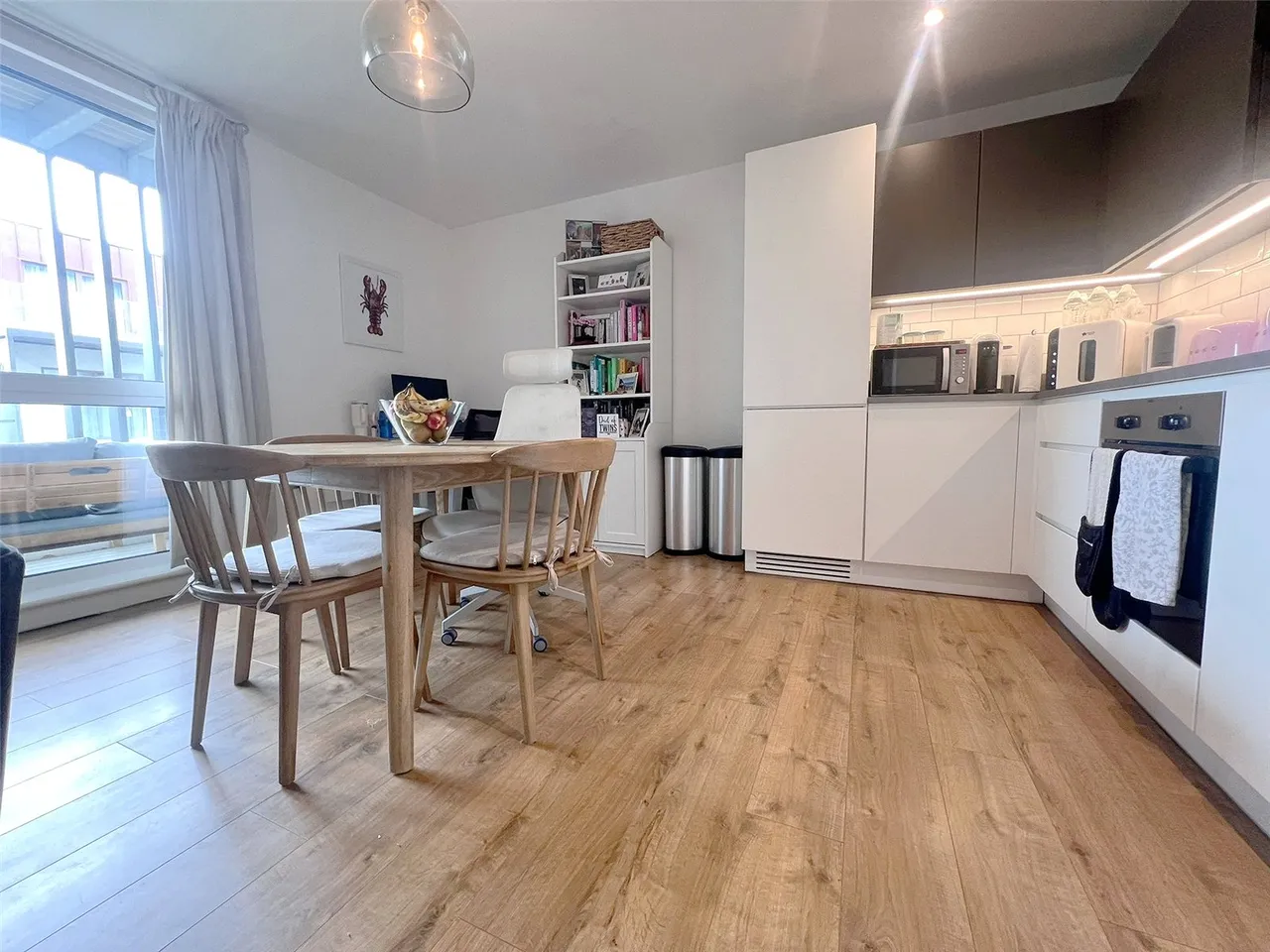Grand View, 296 Farnborough Road, Farnborough, GU14 7GZ, photo 4