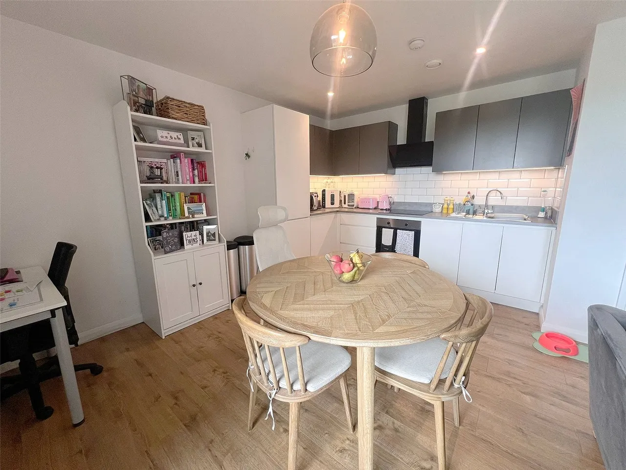 Grand View, 296 Farnborough Road, Farnborough, GU14 7GZ, photo 2