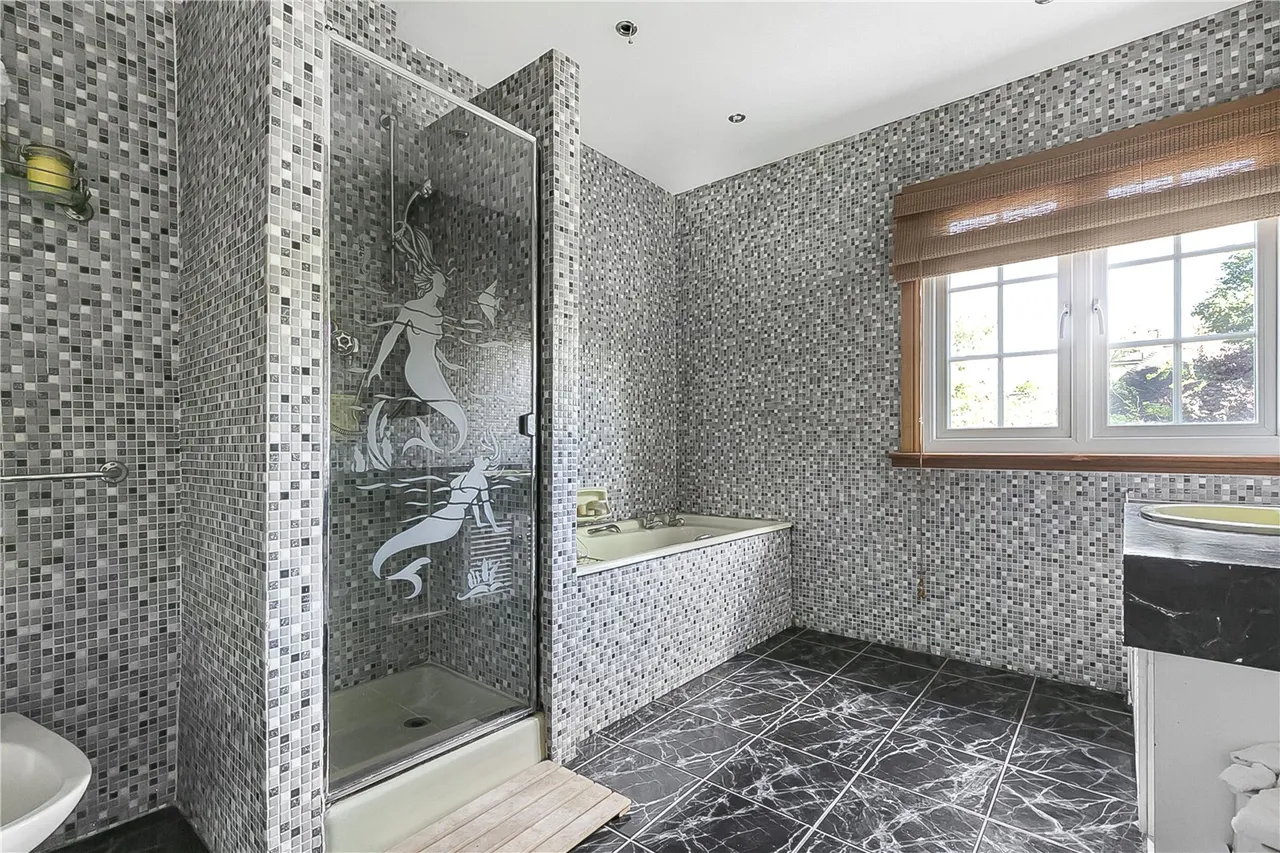 Wellington Road, Enfield, EN1 2PH, photo 18