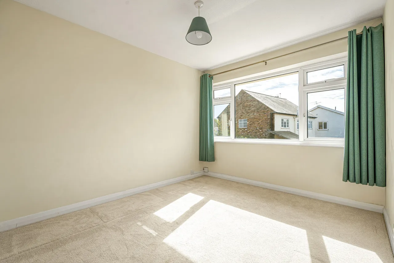 Russell Drive, Stanwell, TW19, photo 9