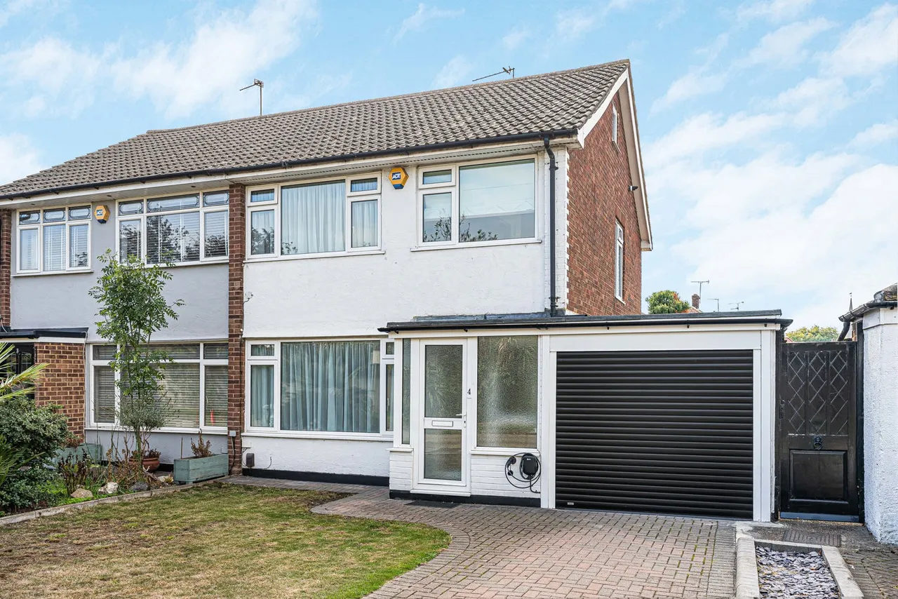 Russell Drive, Stanwell, TW19, photo 15