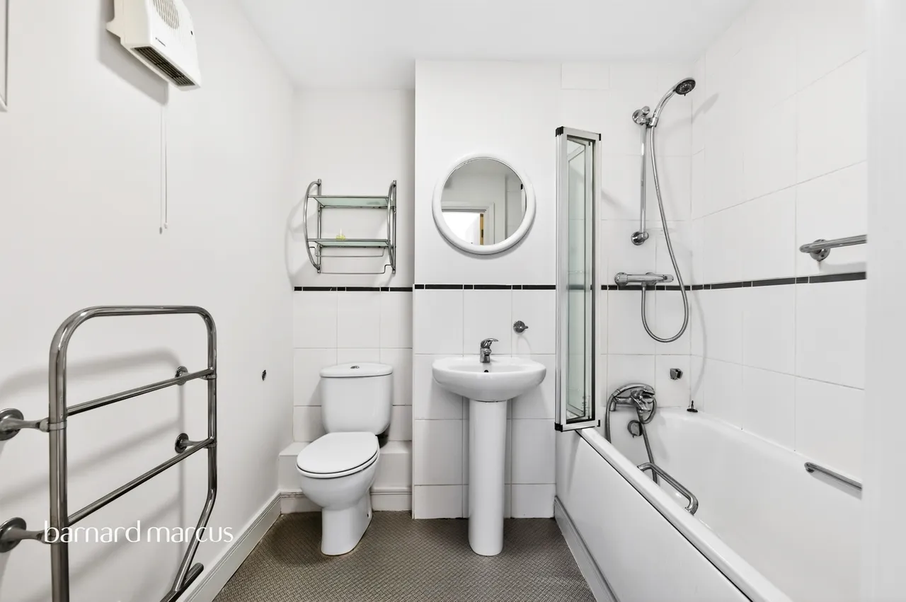 Cleeve Way, Sutton, SM1, photo 17