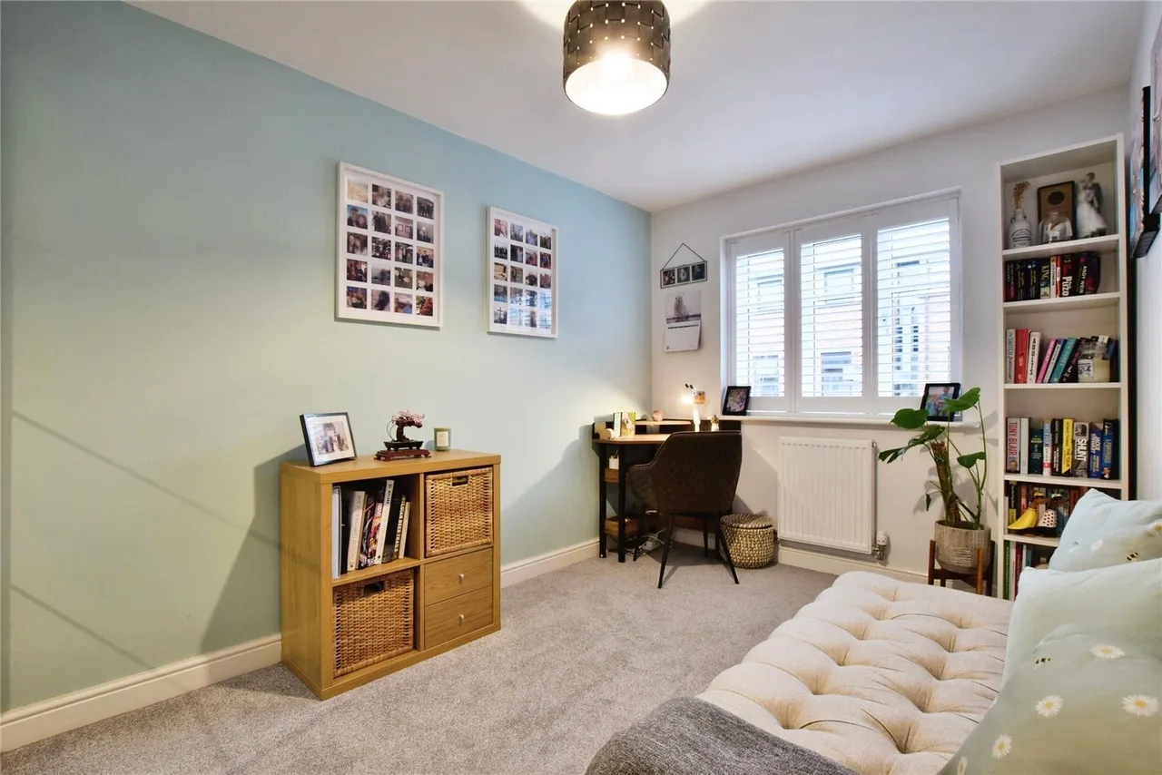 Baskerville Road, Altrincham, WA14, photo 9