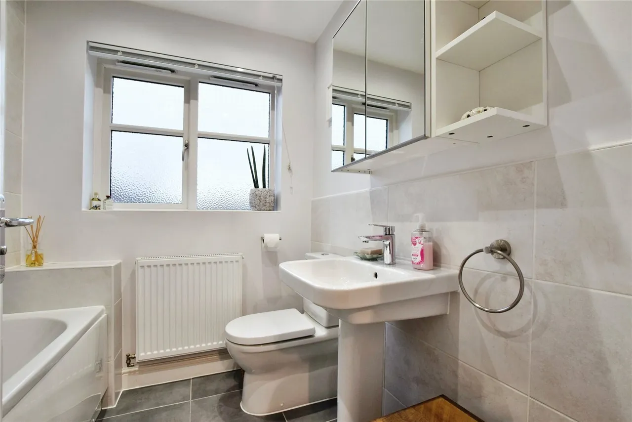 Baskerville Road, Altrincham, WA14, photo 17