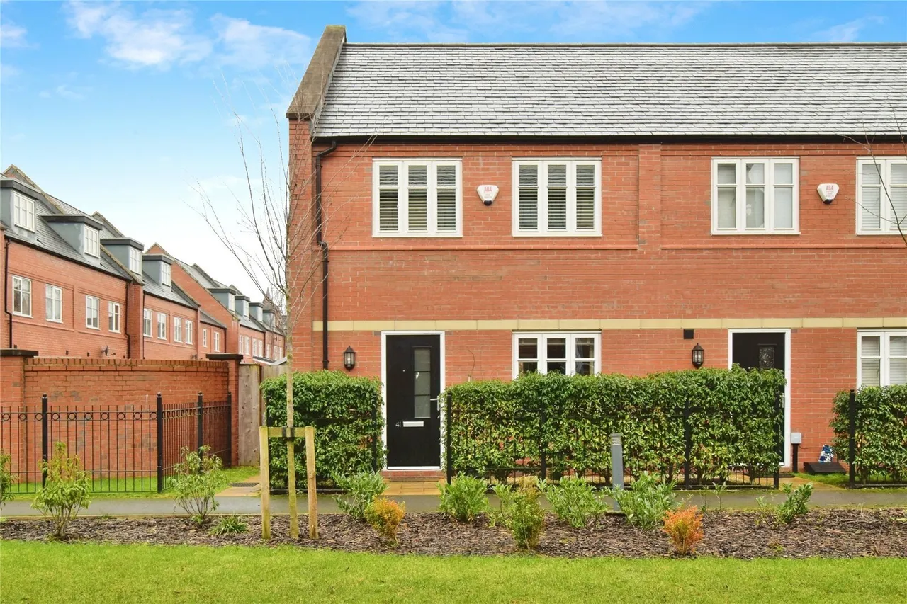 3 bed house for sale — Baskerville Road, Altrincham, WA14