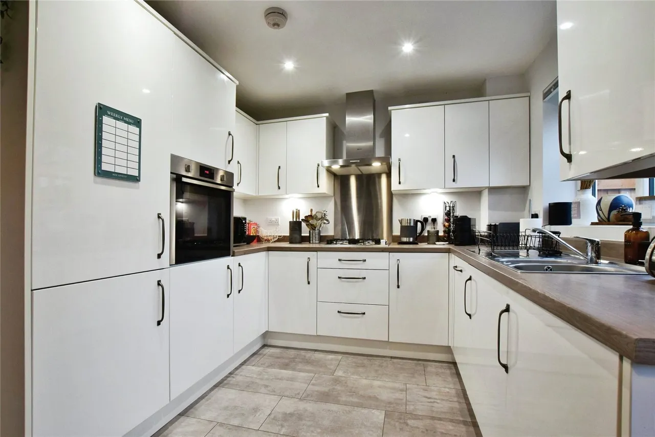 Baskerville Road, Altrincham, WA14, photo 3