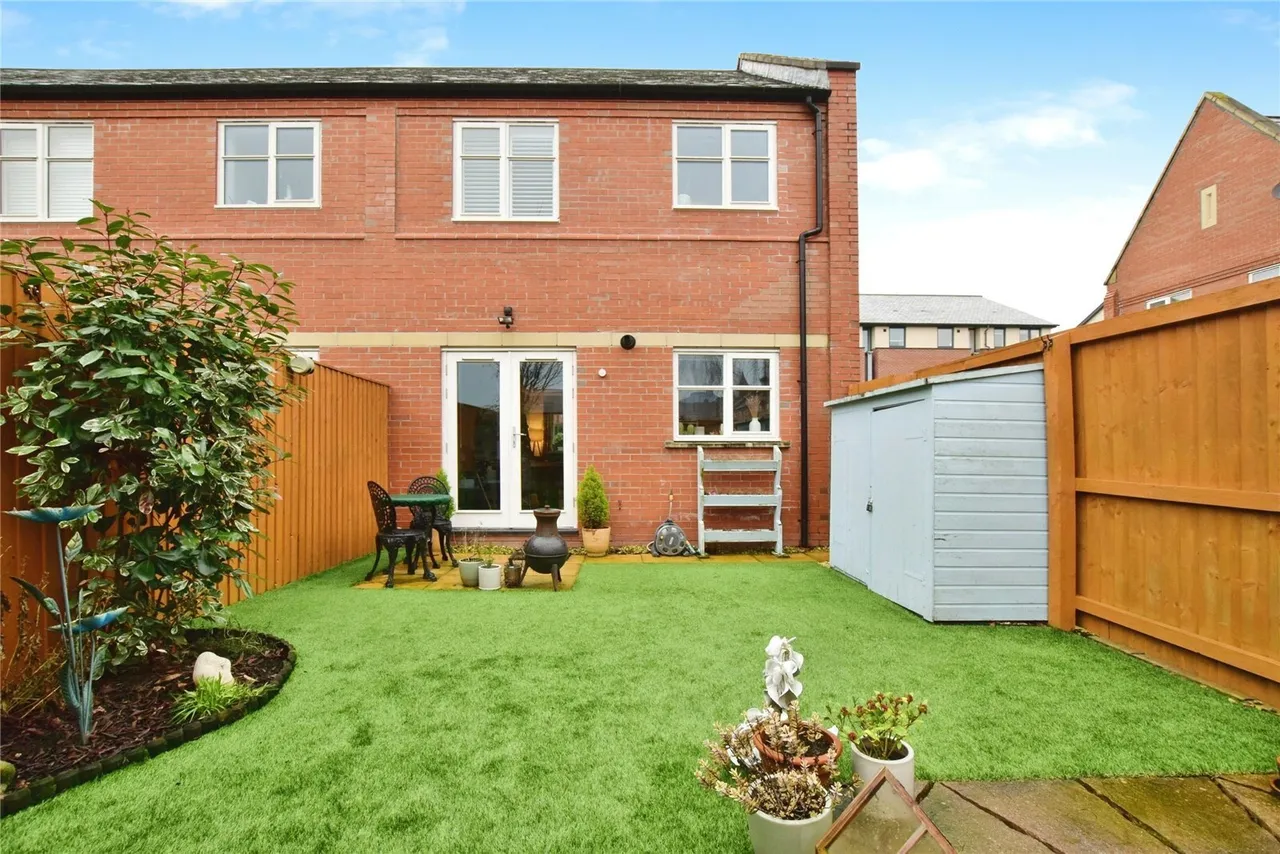 Baskerville Road, Altrincham, WA14, photo 13