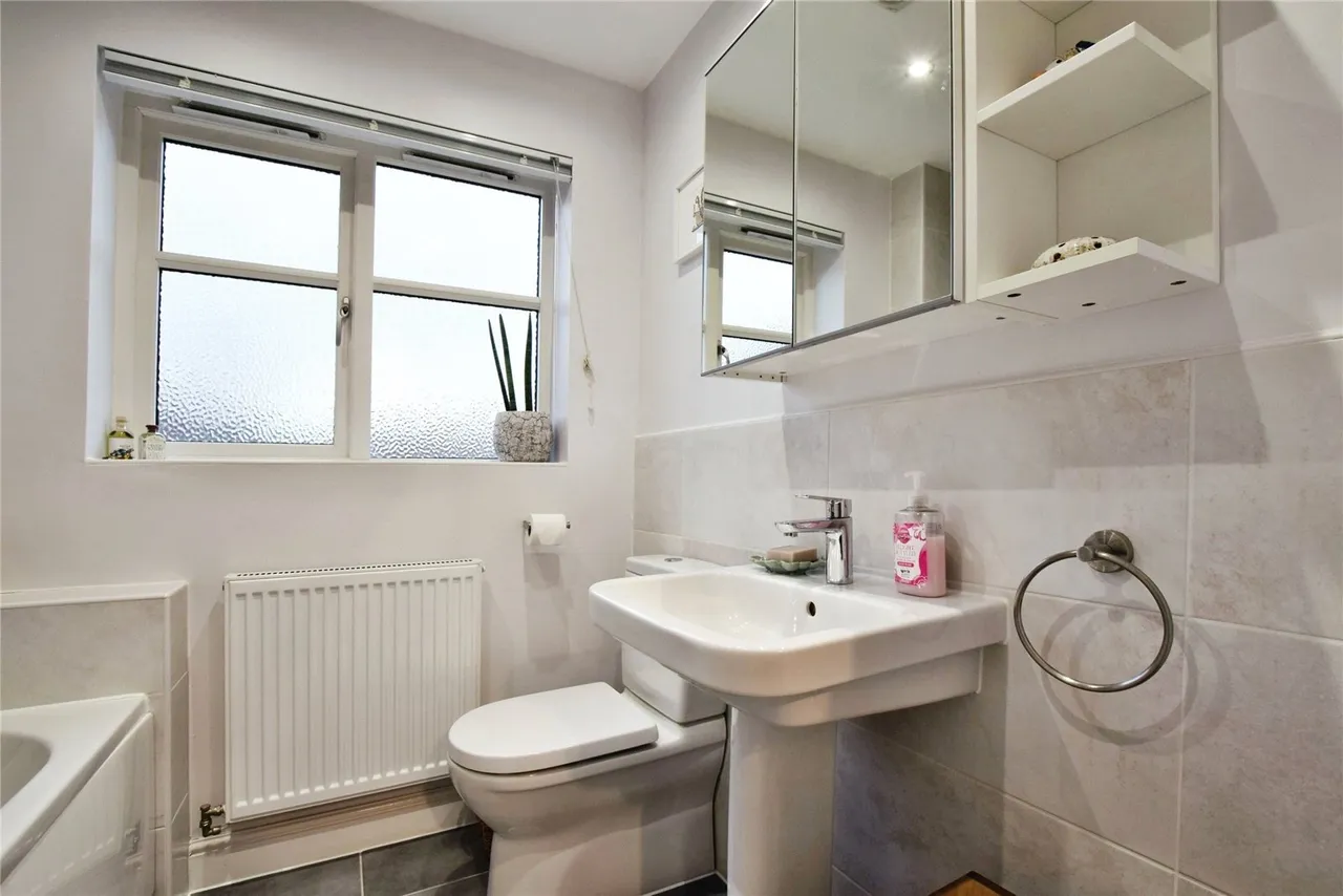 Baskerville Road, Altrincham, WA14, photo 11