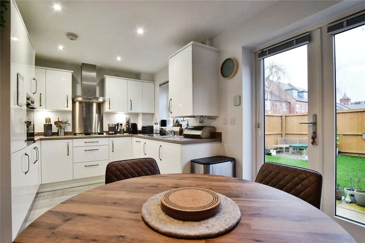 Baskerville Road, Altrincham, WA14, photo 16