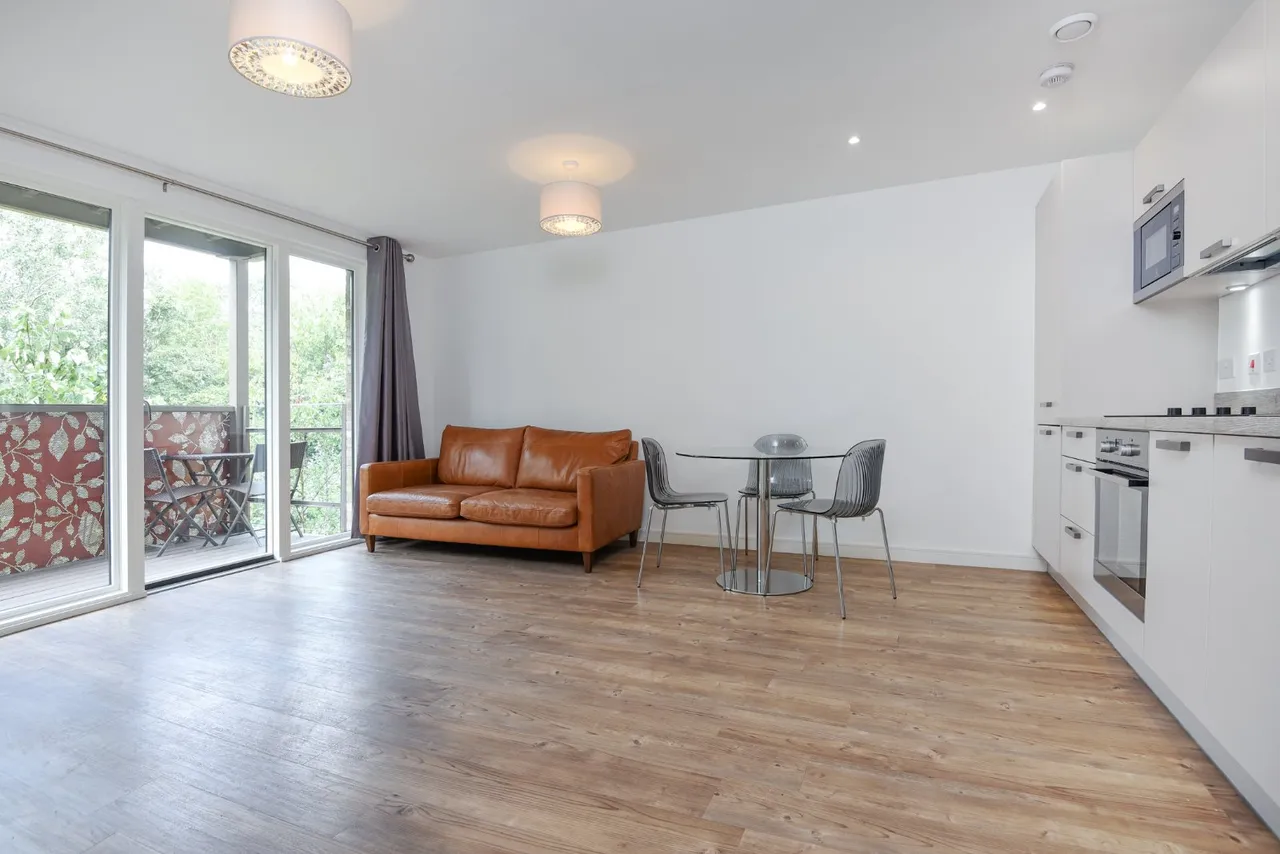 Blondin Way, Surrey Quays, London, SE16, photo 4