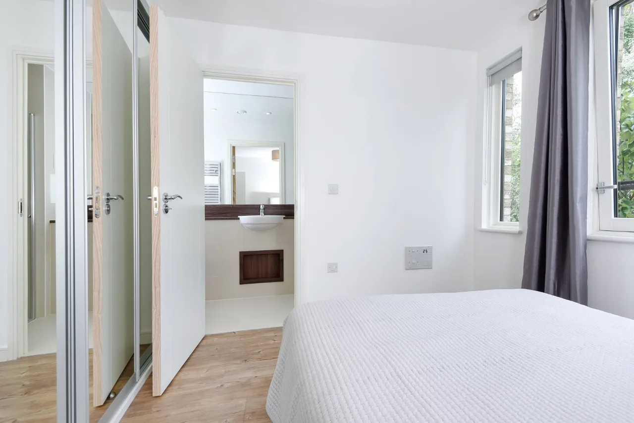 Blondin Way, Surrey Quays, London, SE16, photo 5
