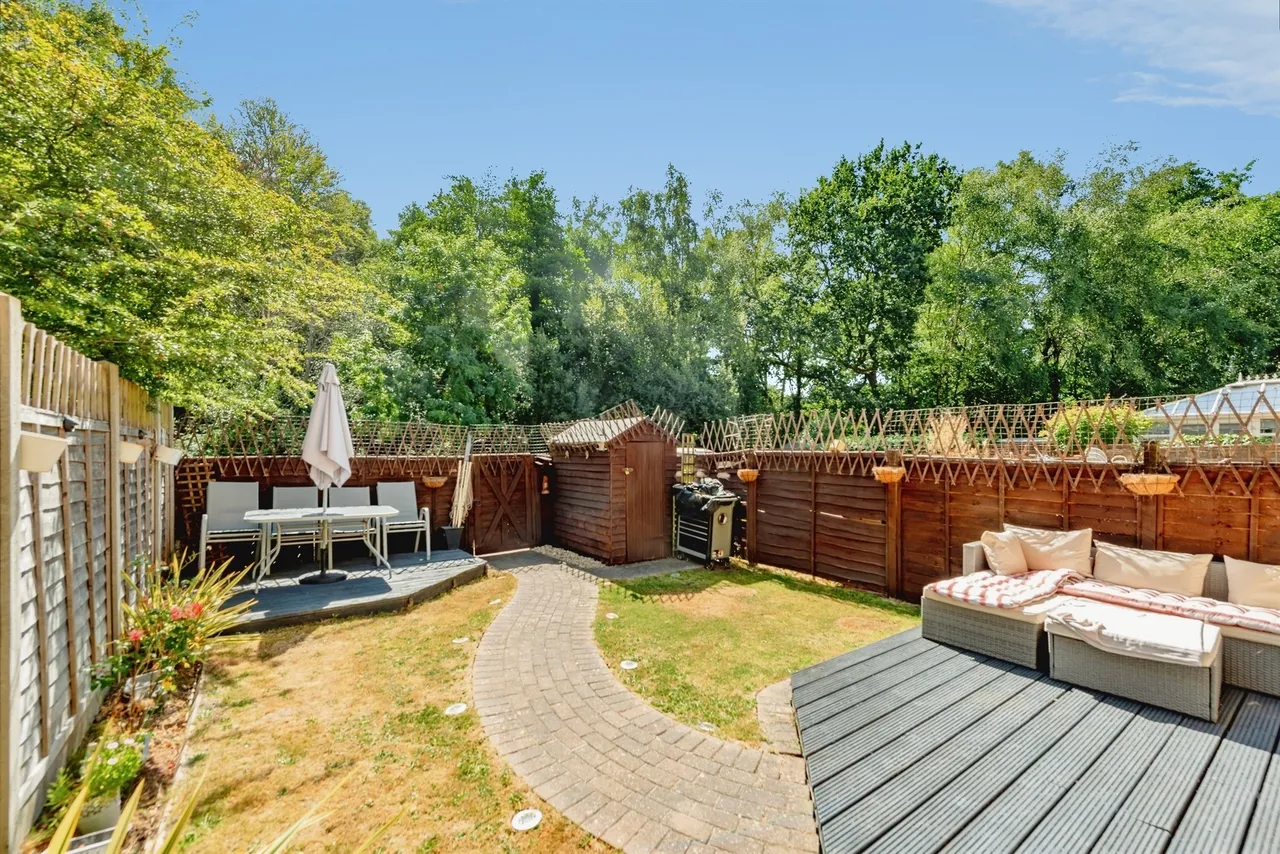 Brooklands Road, Crawley, RH11, photo 14