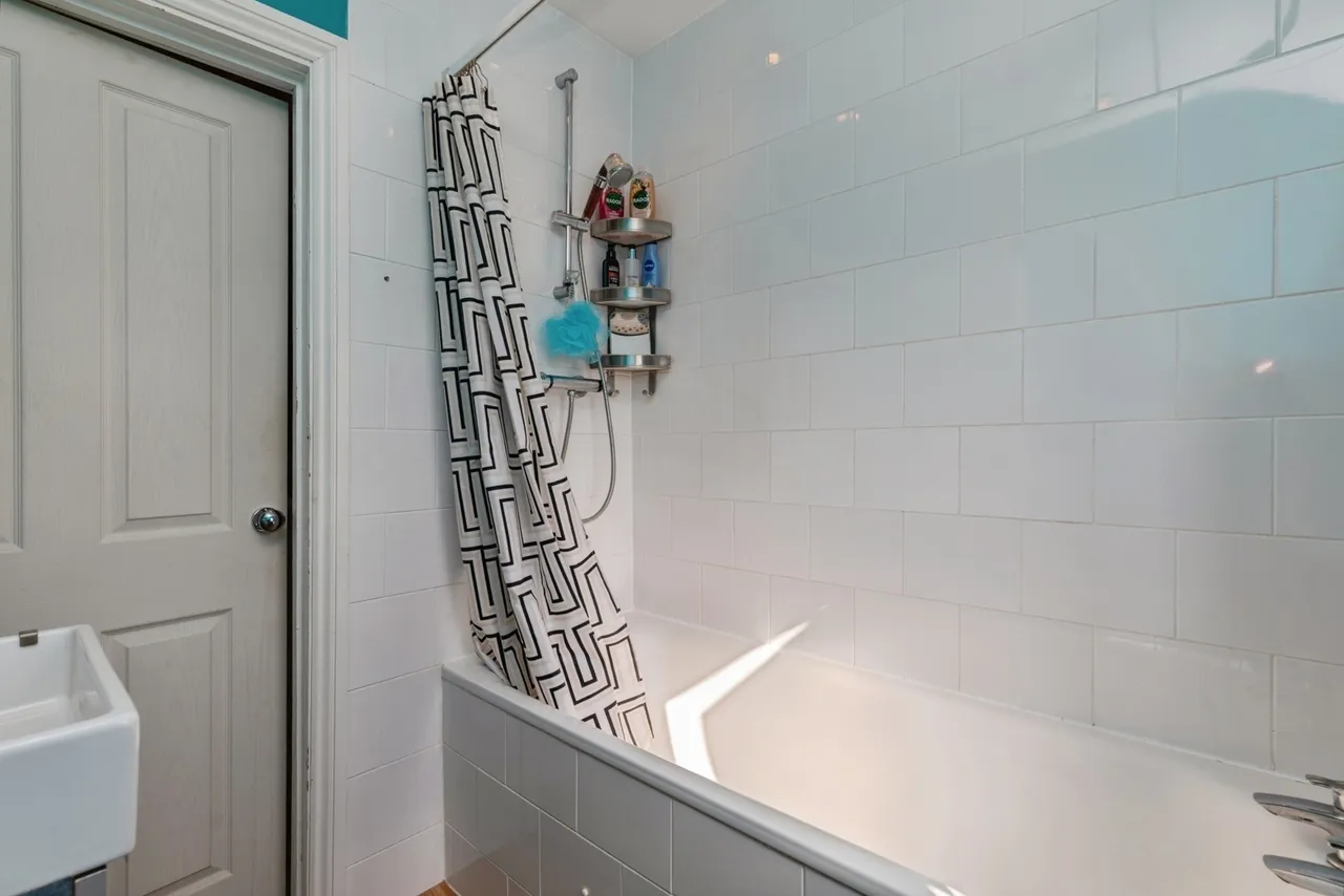 Novers Park Drive, BRISTOL, Avon, BS4, photo 14