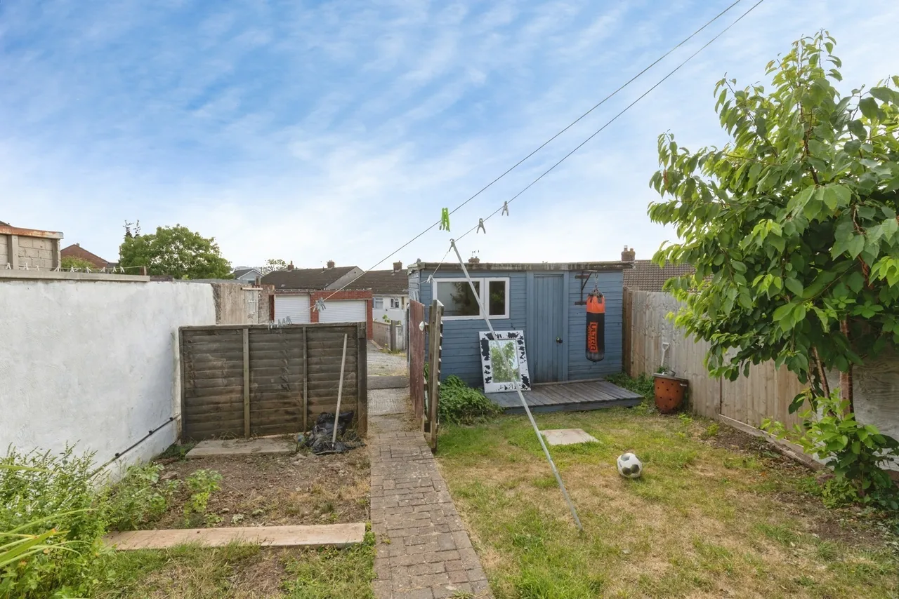 Novers Park Drive, BRISTOL, Avon, BS4, photo 17