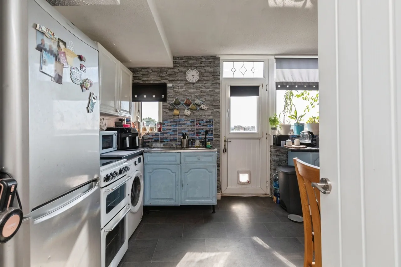 Novers Park Drive, BRISTOL, Avon, BS4, photo 4