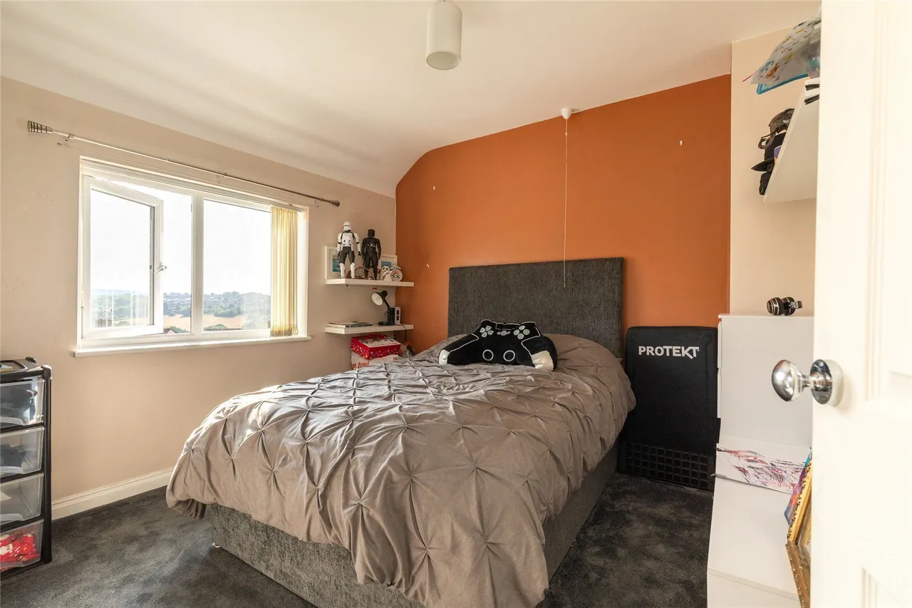 Novers Park Drive, BRISTOL, Avon, BS4, photo 11