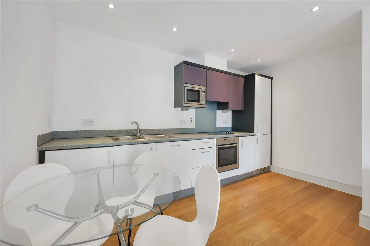 Salmon Lane, Limehouse, E14, photo 7