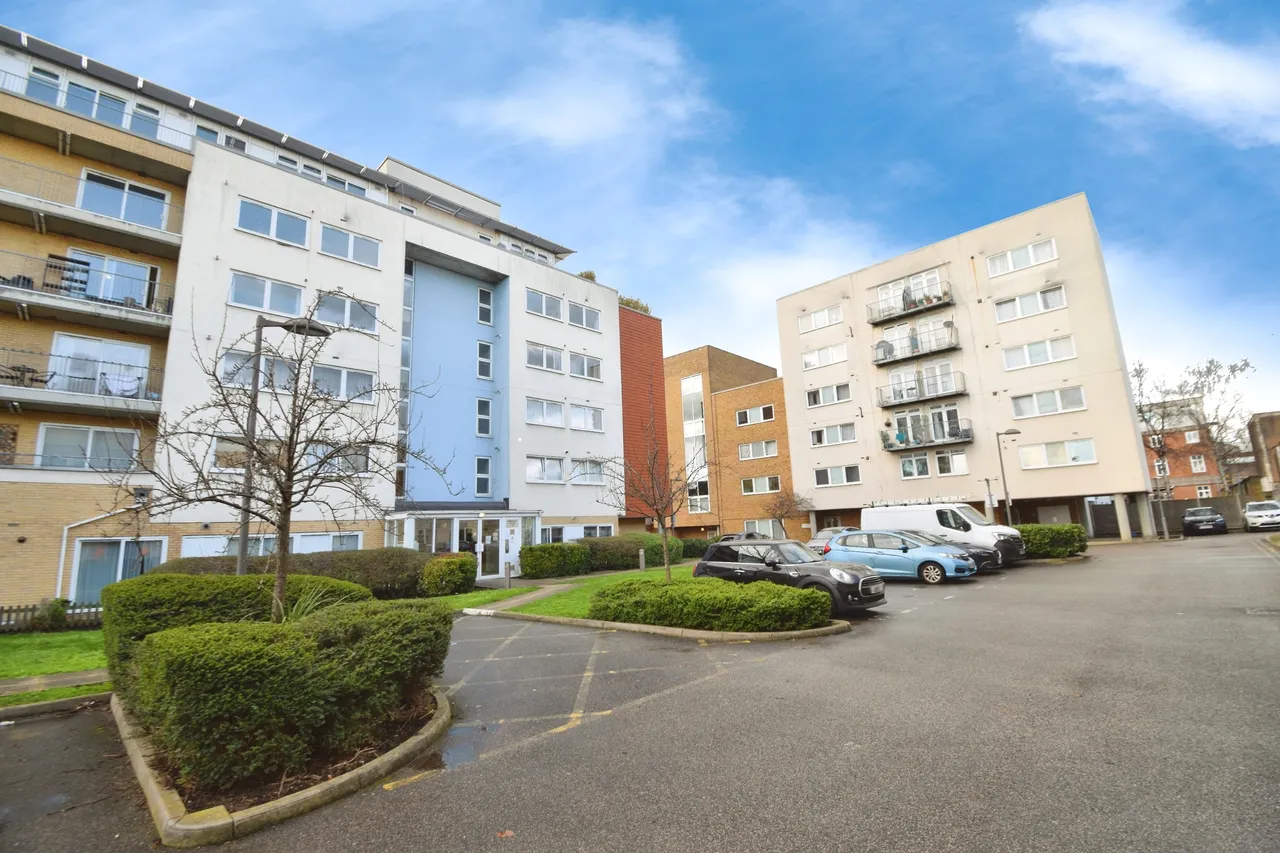 Flint Close, London, E15, photo 20