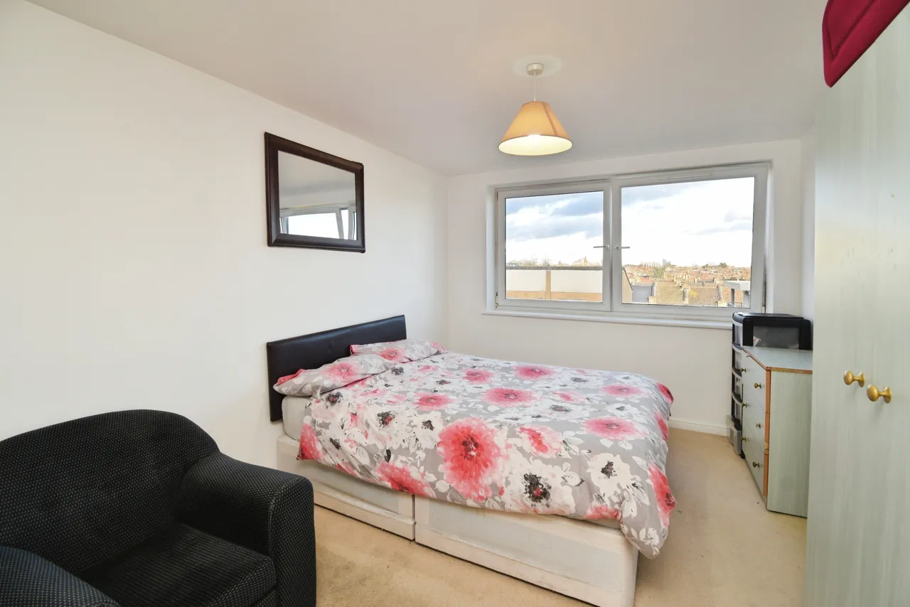 Flint Close, London, E15, photo 10