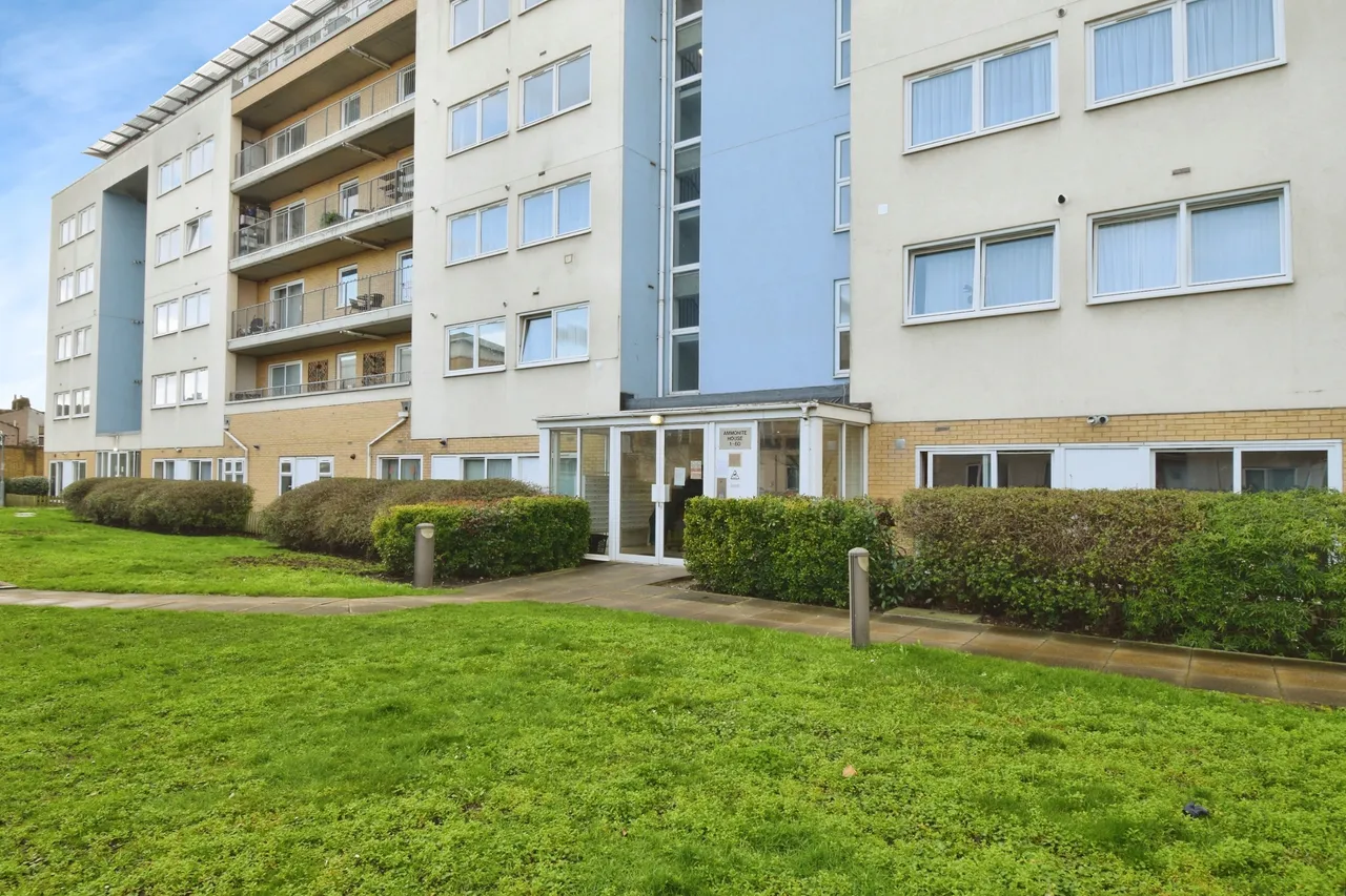 Flint Close, London, E15, photo 18