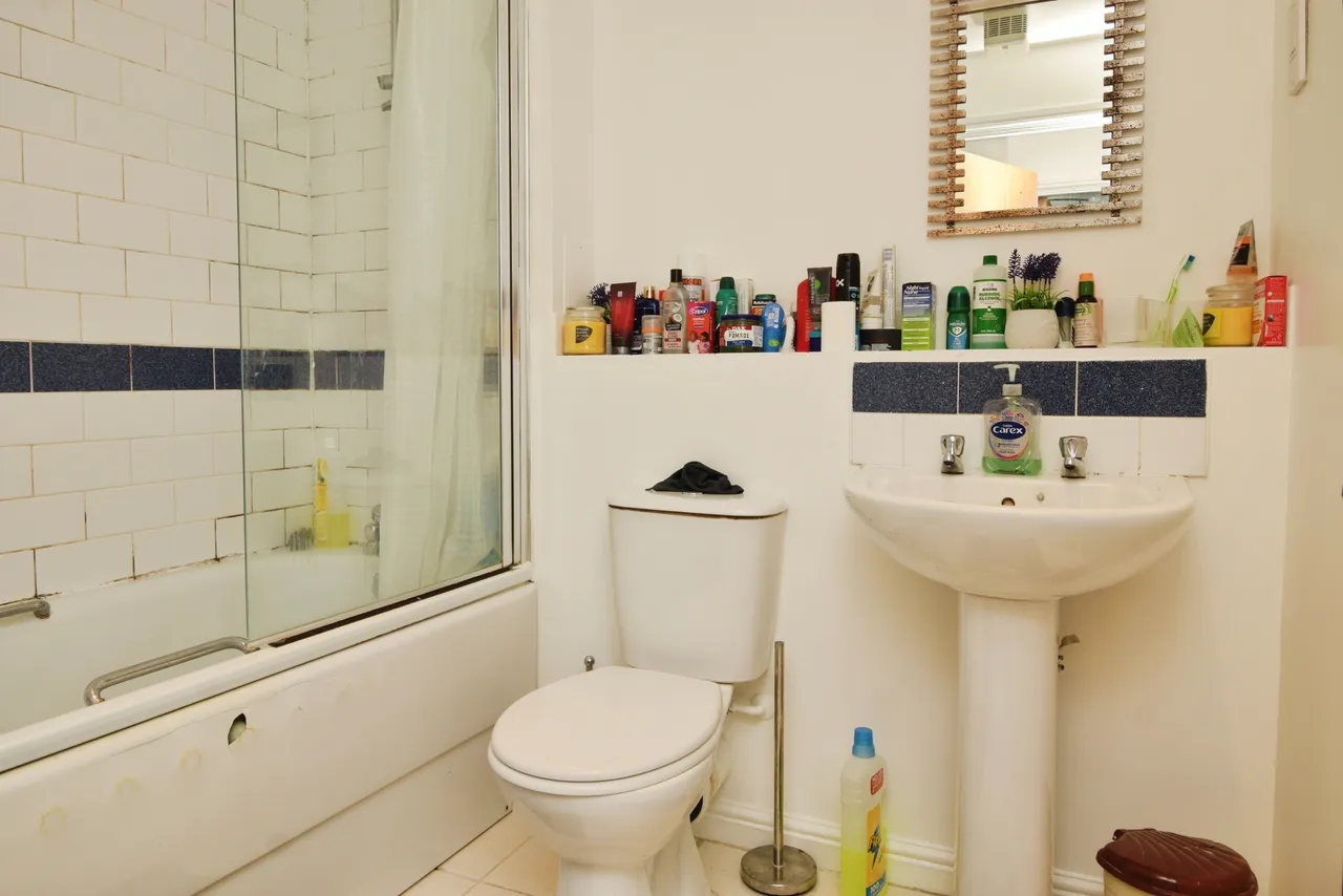 Flint Close, London, E15, photo 14