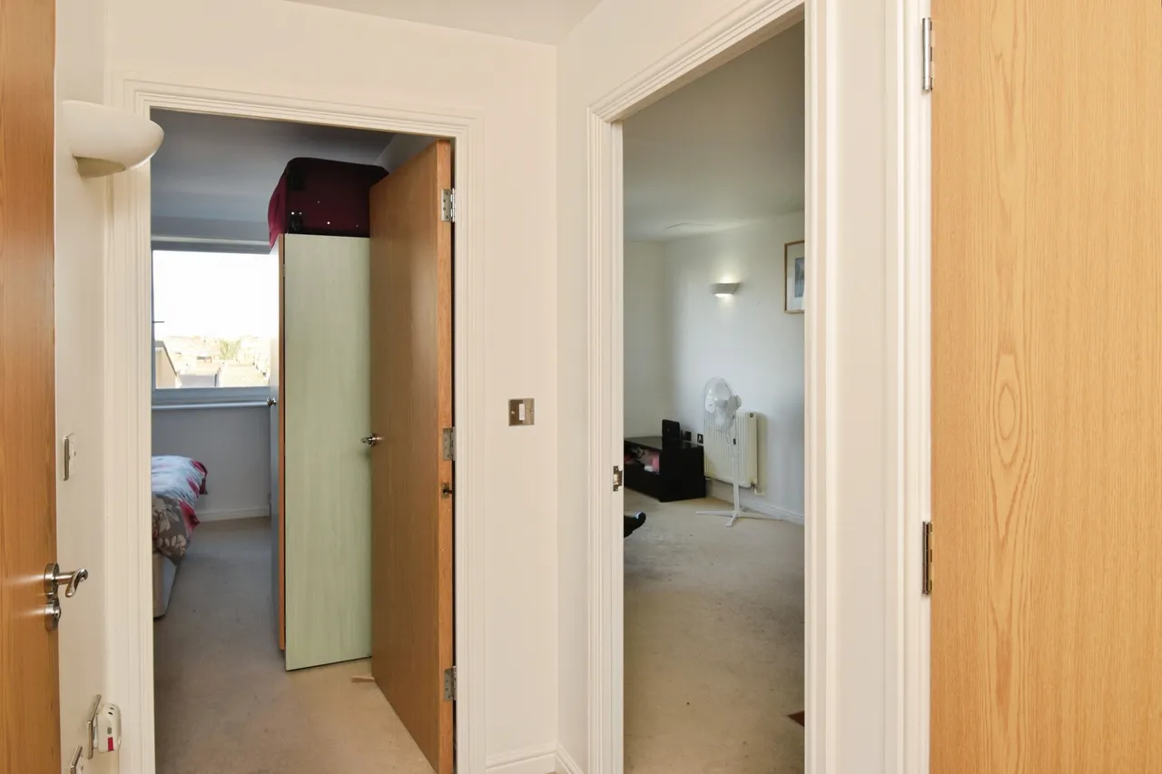 Flint Close, London, E15, photo 13