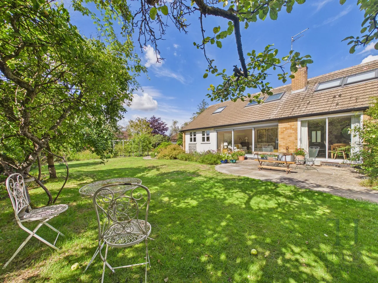 4 bed house for sale, Loughborough Road, Ruddington, NG11