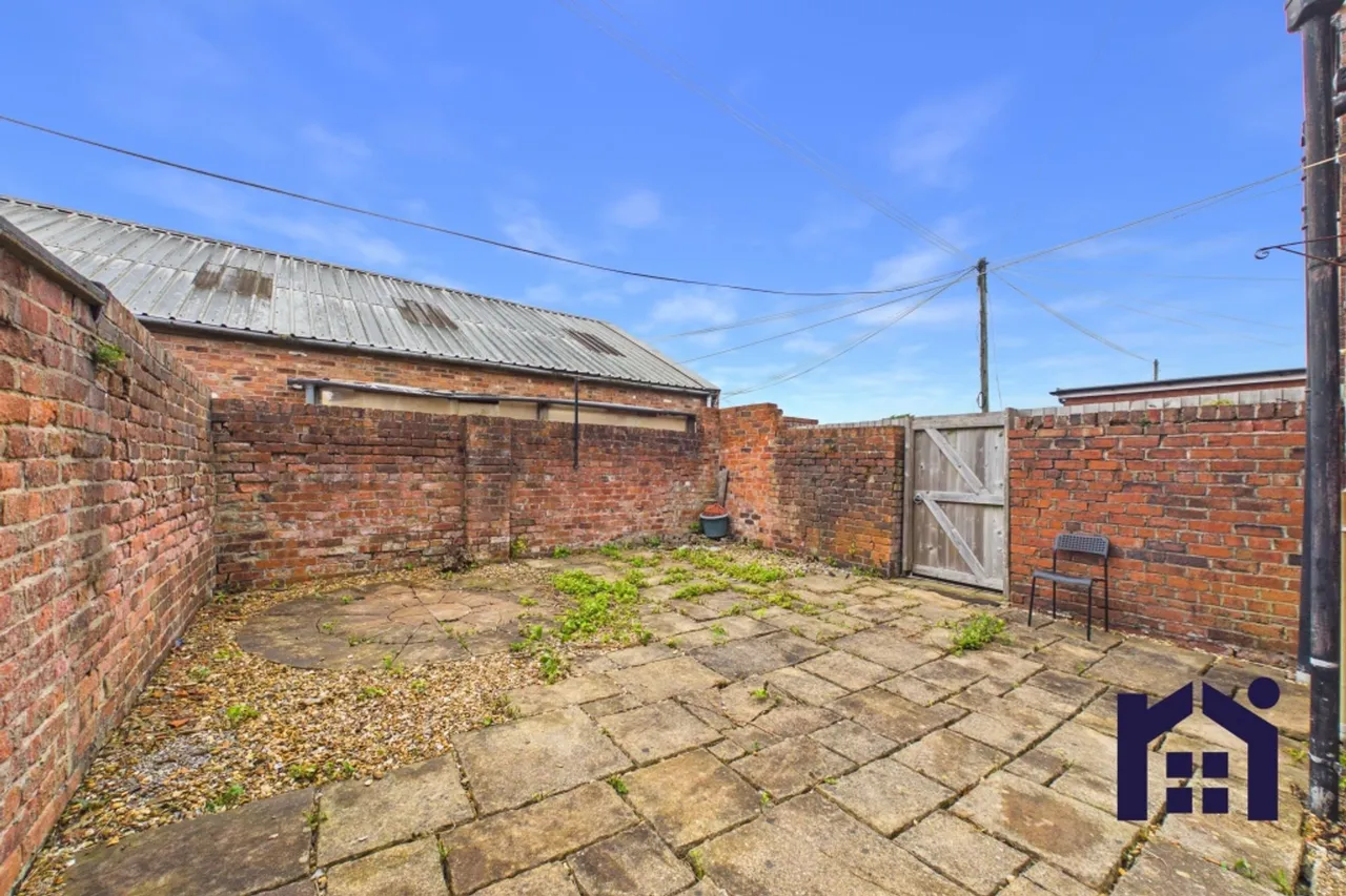 Preston Road, Standish, Wigan, WN6 0HS, photo 4