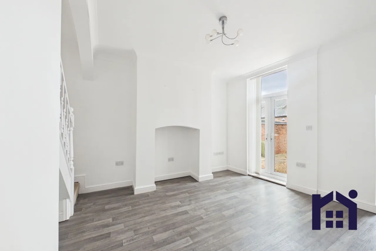 Preston Road, Standish, Wigan, WN6 0HS, photo 8