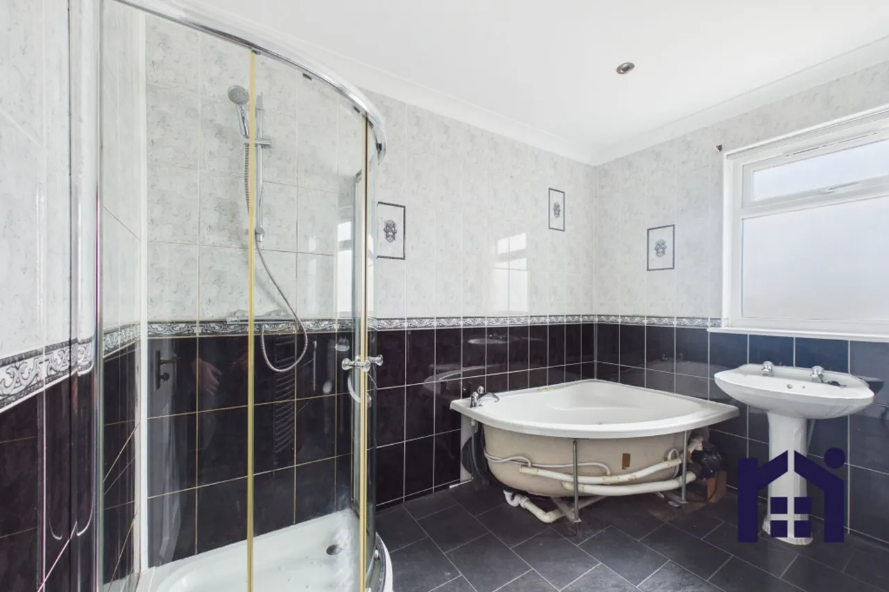 Preston Road, Standish, Wigan, WN6 0HS, photo 14