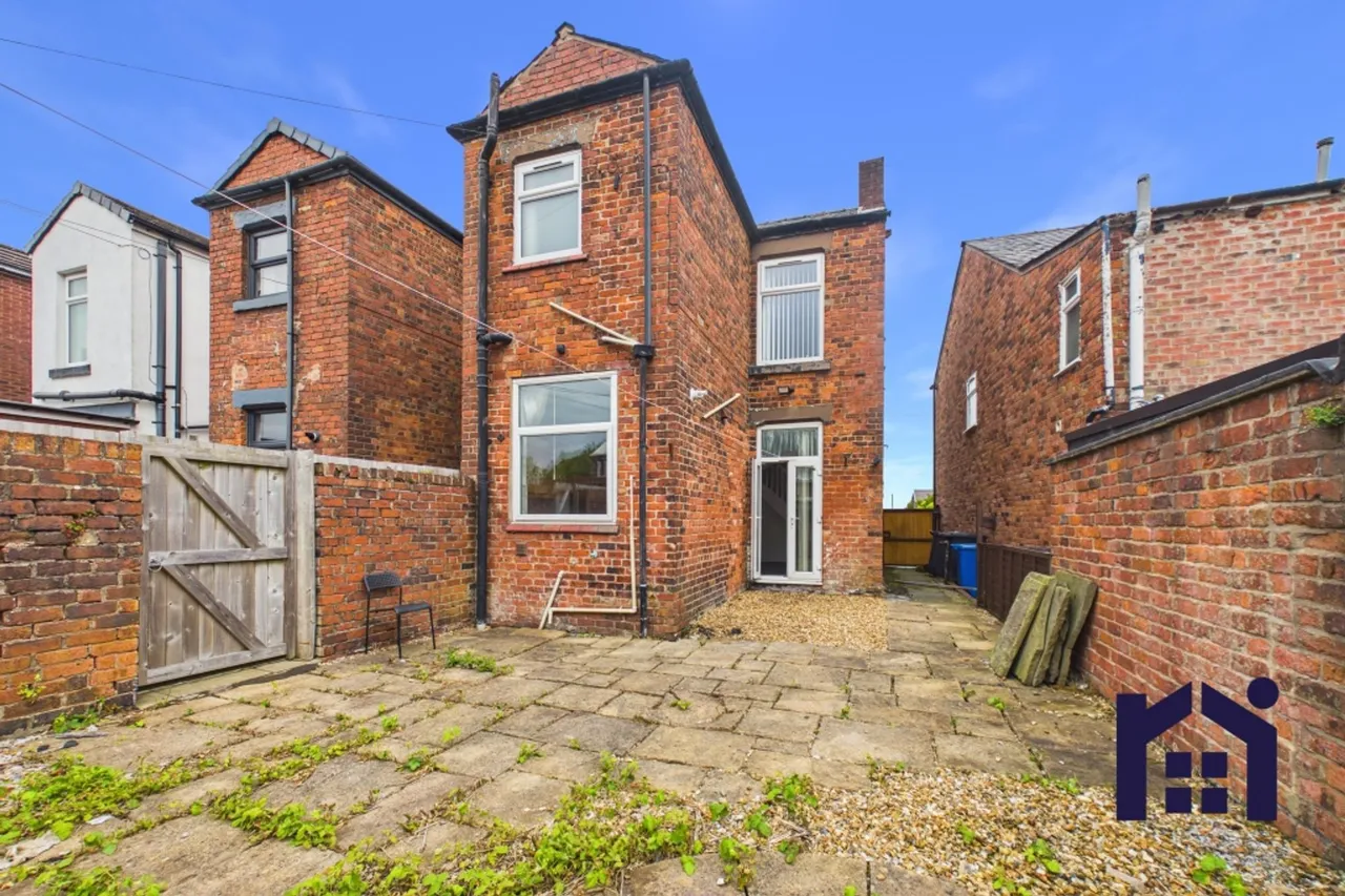 Preston Road, Standish, Wigan, WN6 0HS, photo 16