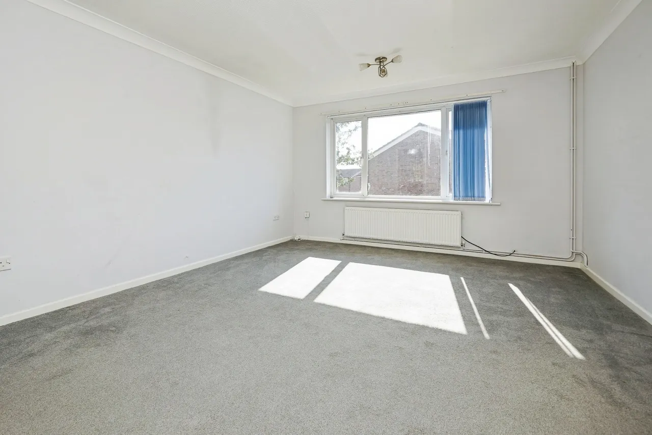 Wood Cottage Lane, Folkestone, Kent, CT19, photo 12