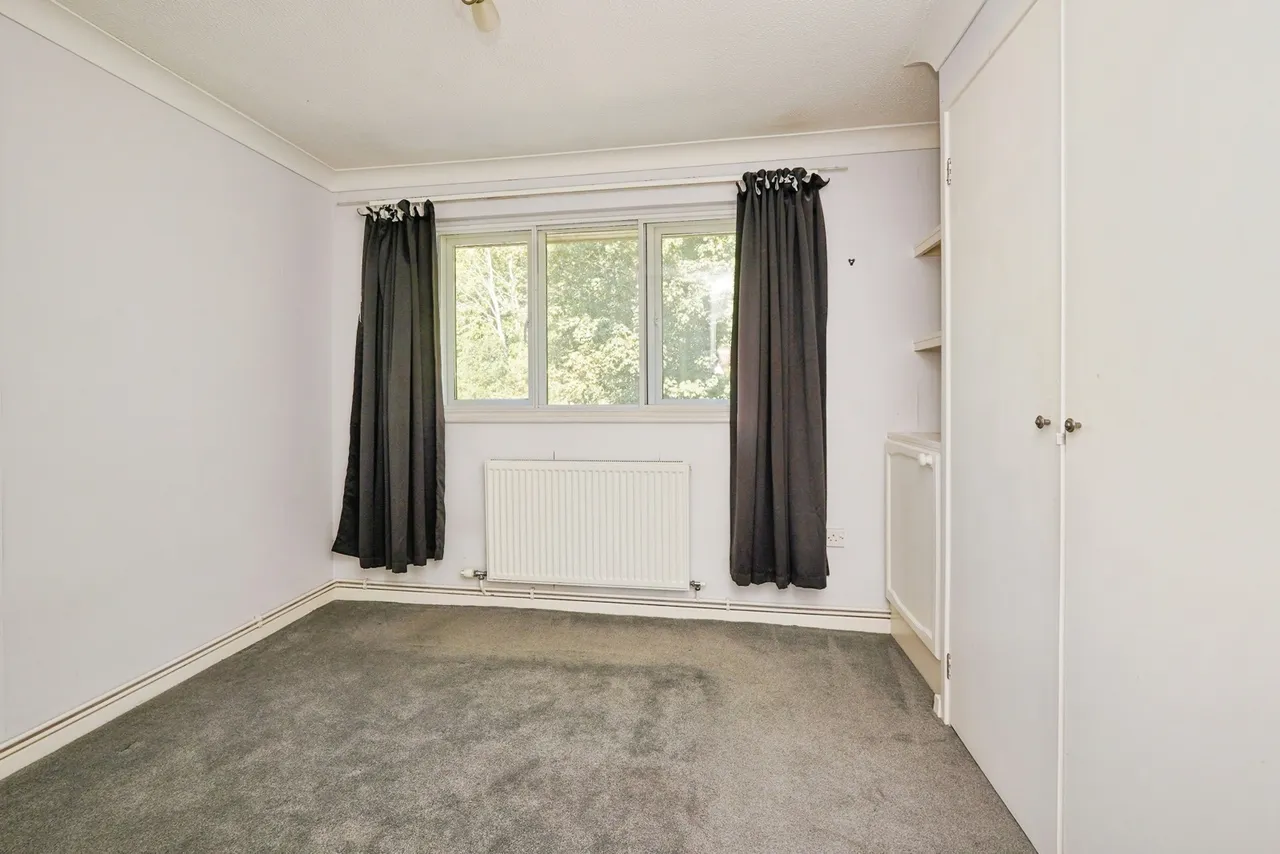 Wood Cottage Lane, Folkestone, Kent, CT19, photo 4