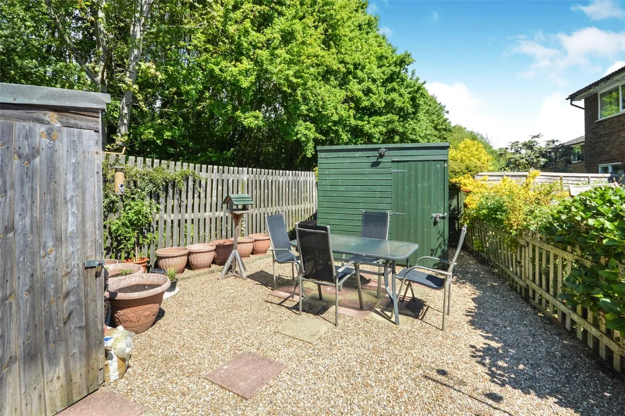 Wood Cottage Lane, Folkestone, Kent, CT19, photo 6