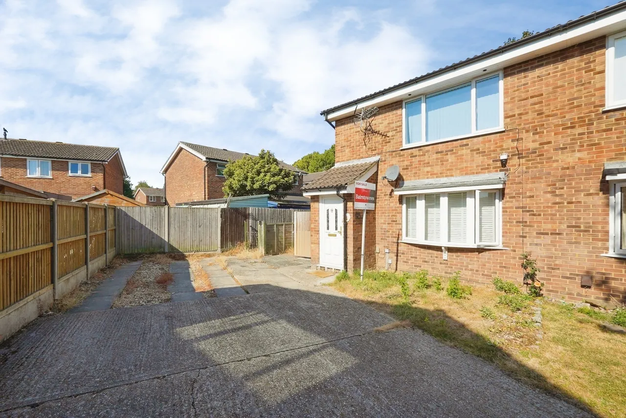 Wood Cottage Lane, Folkestone, Kent, CT19, photo 11