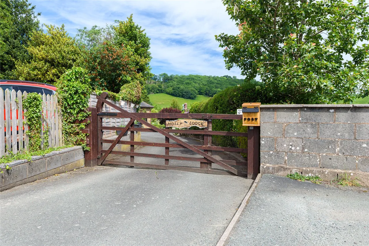Kerry, Newtown, Powys, SY16 4NP, photo 35