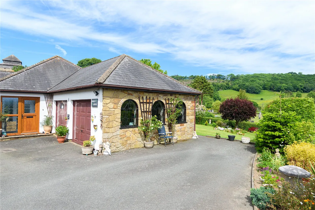 Kerry, Newtown, Powys, SY16 4NP, photo 39