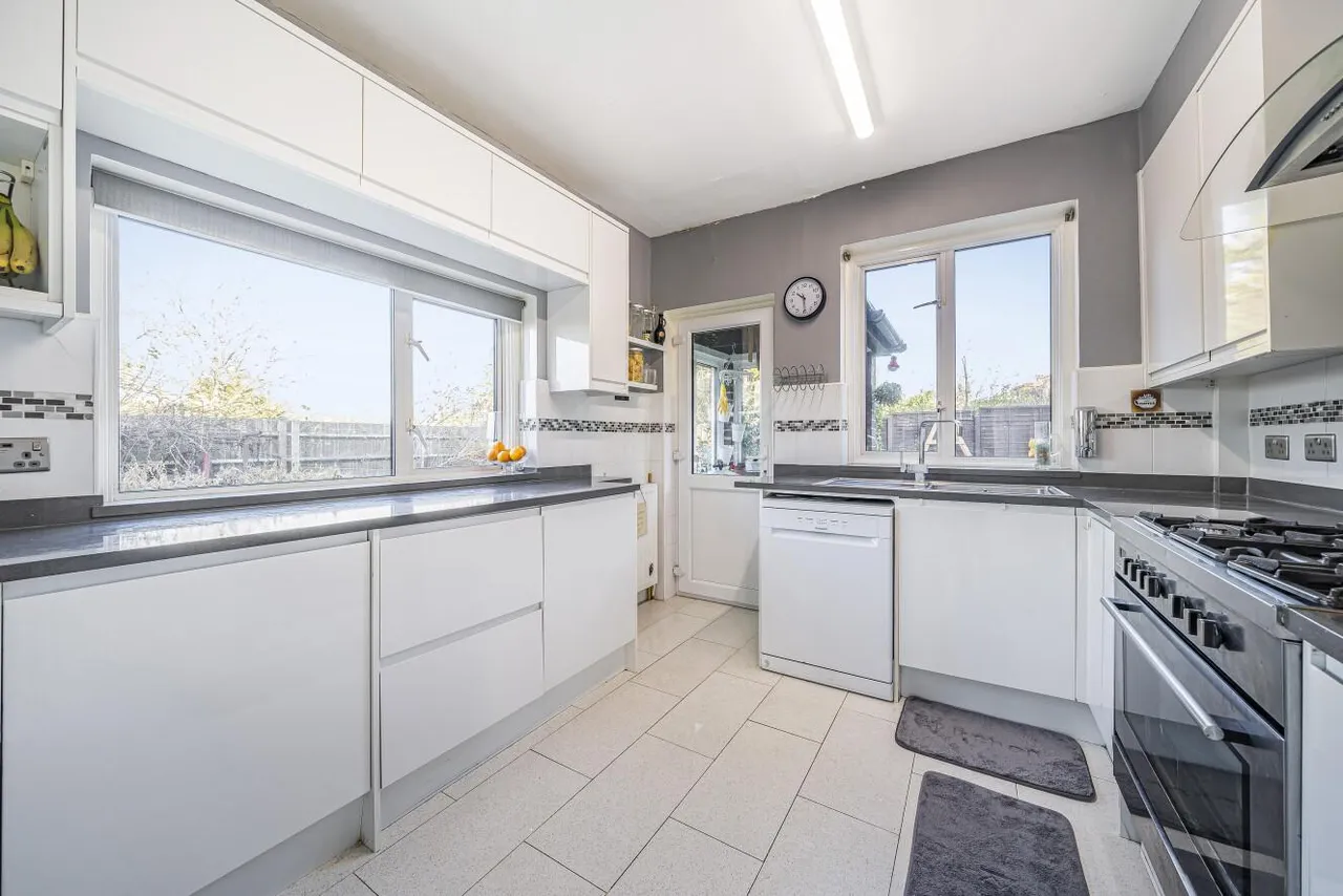 Woodyates Road, Lee, London, SE12, photo 3