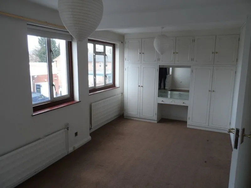 The Parade, Bourne End SL8 5SY, photo 6