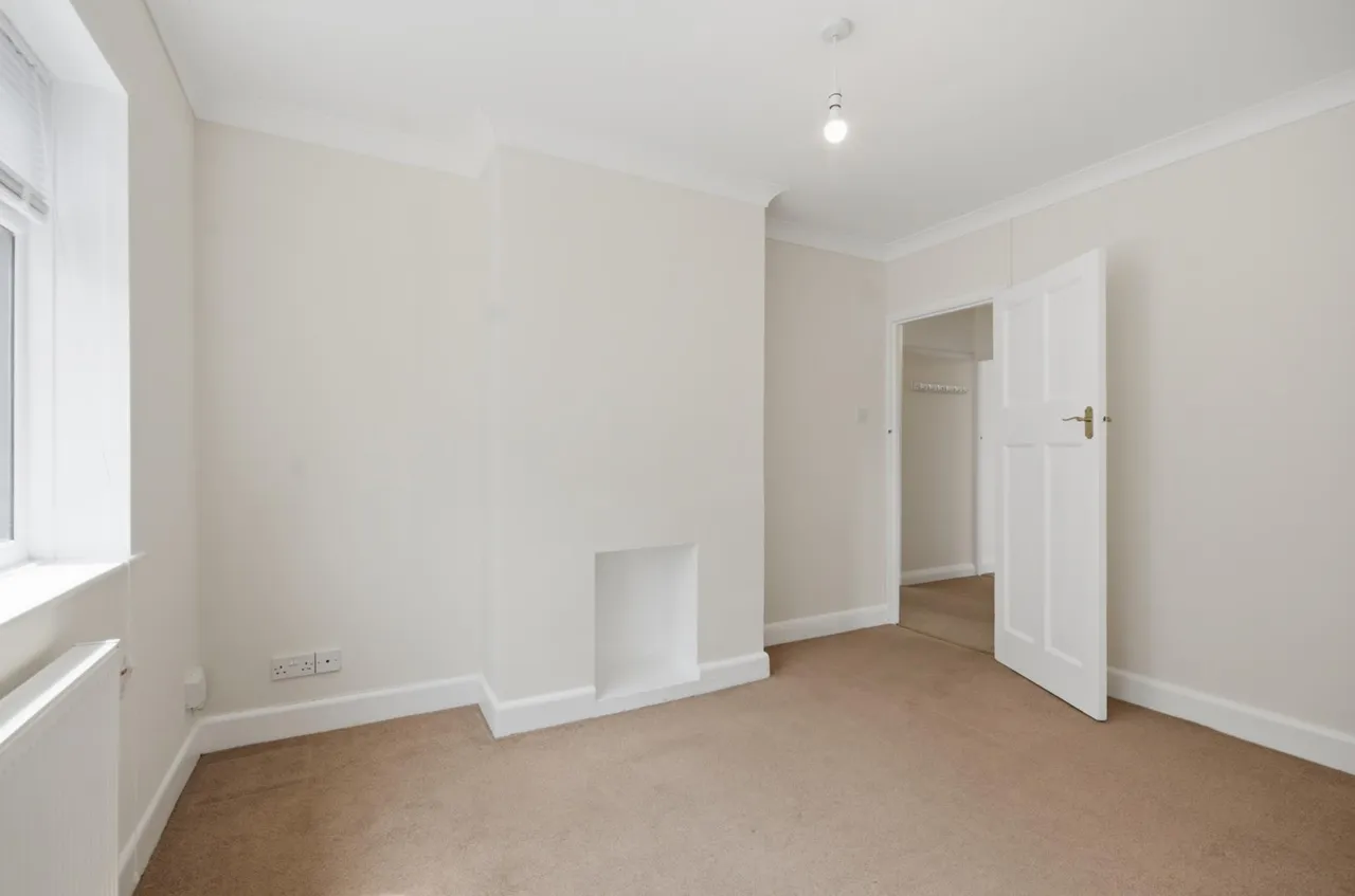 Astor Crescent, Ludgershall, photo 5