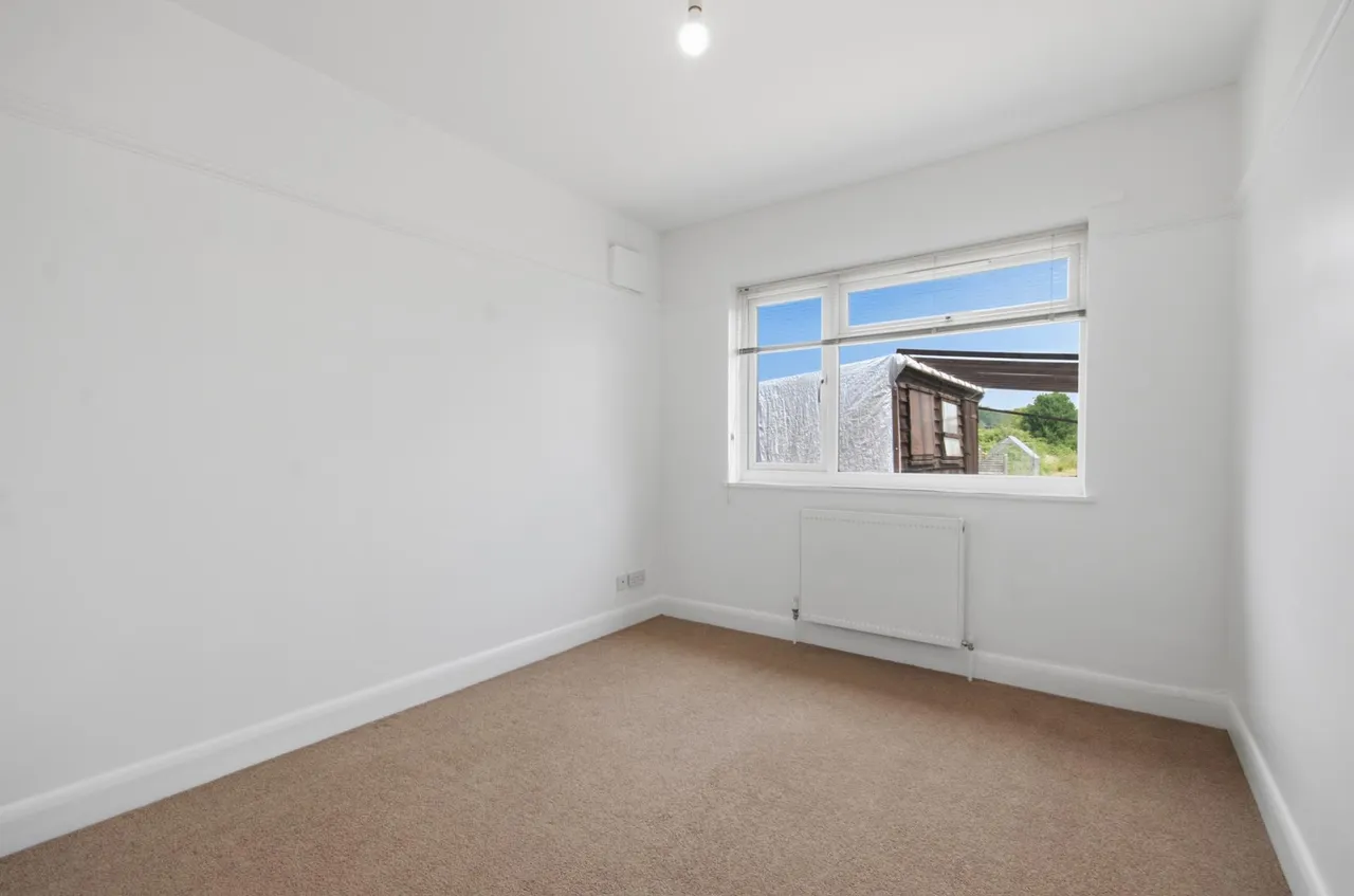 Astor Crescent, Ludgershall, photo 11