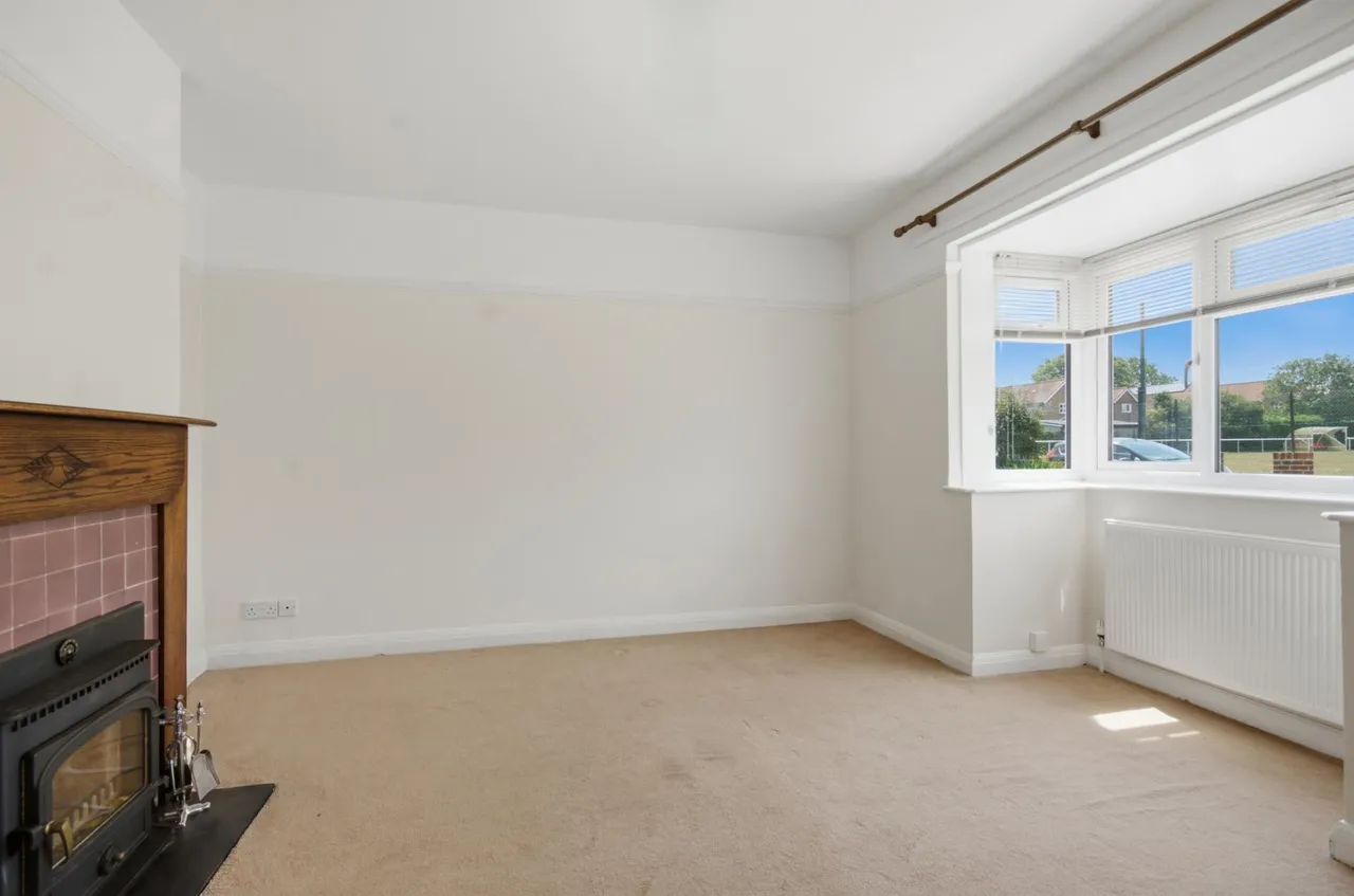 Astor Crescent, Ludgershall, photo 4