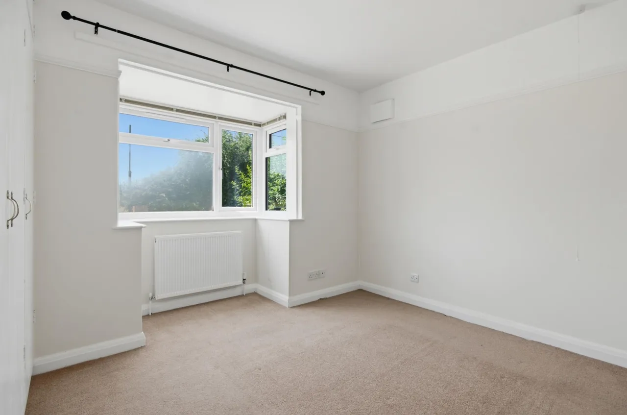 Astor Crescent, Ludgershall, photo 9