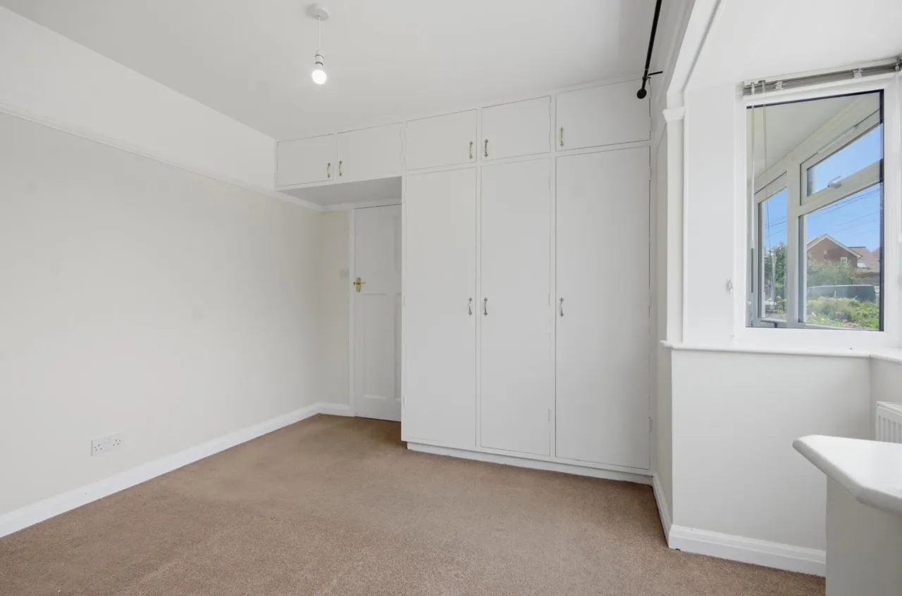 Astor Crescent, Ludgershall, photo 10