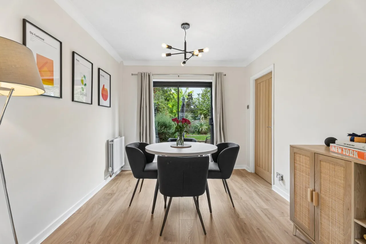 Laurel Road, Chalfont St. Peter, SL9, photo 3